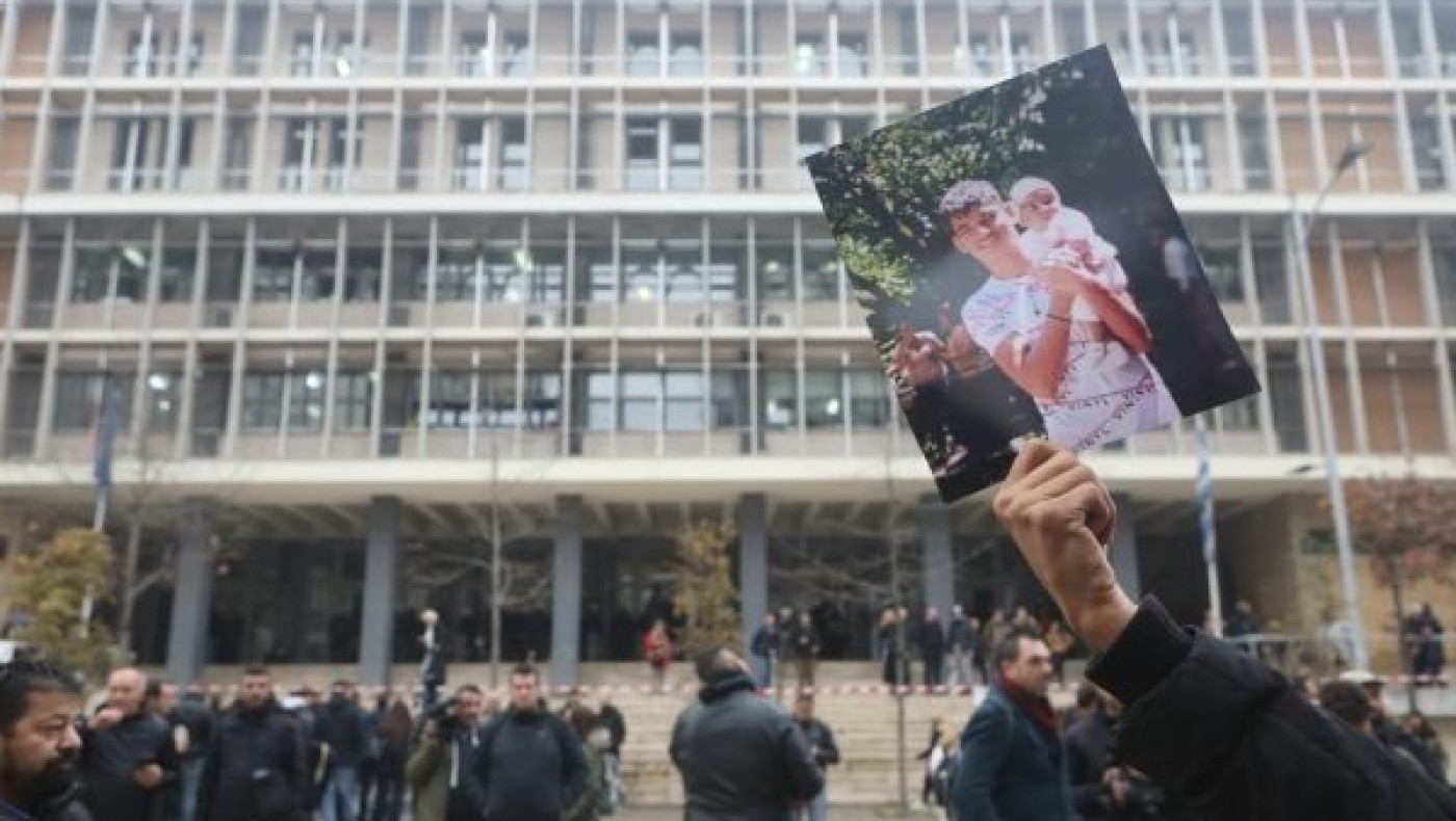 Η αντίδραση του αστυνομικού που έμεινε ελεύθερος μετά τον πυροβολισμό του 16χρονου