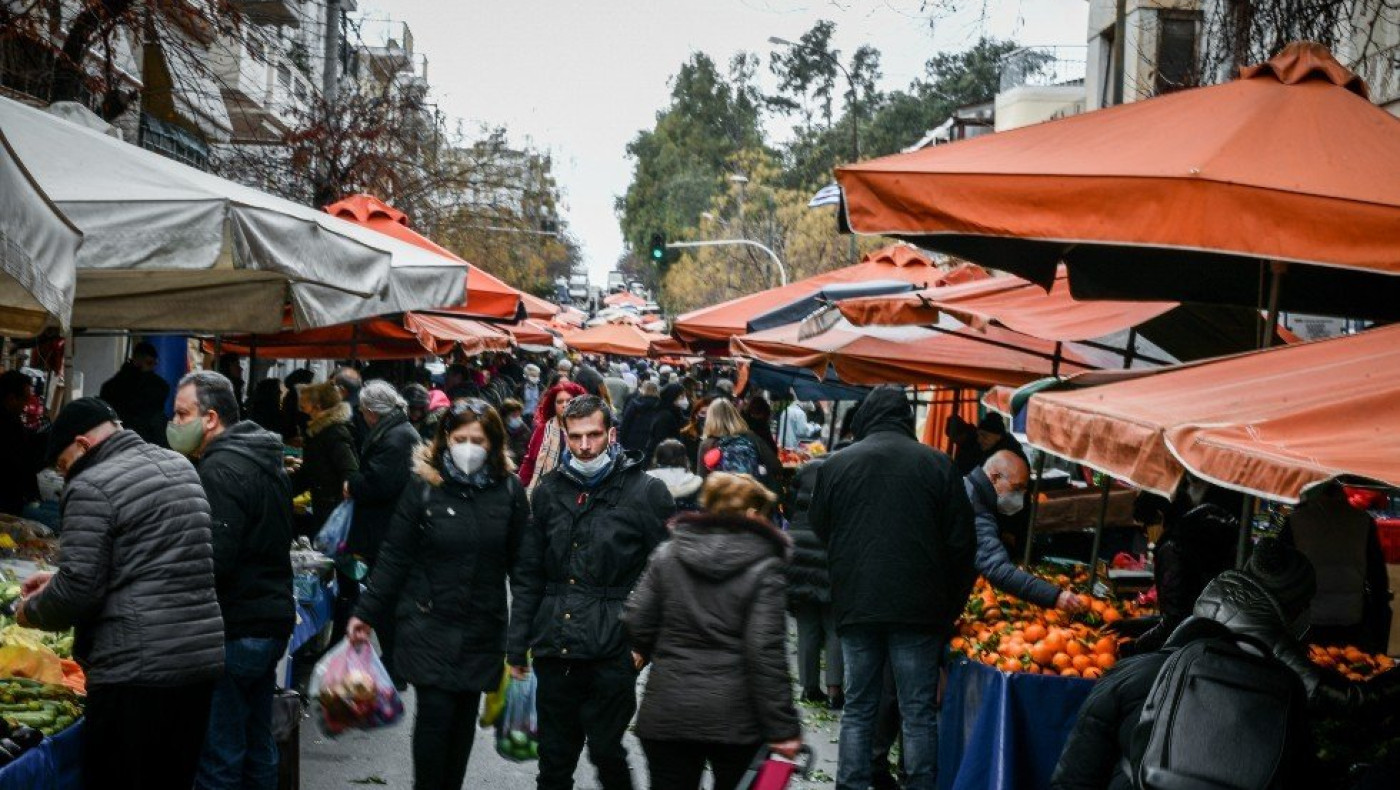 Κανονικά οι λαϊκές αγορές παρά τον καύσωνα