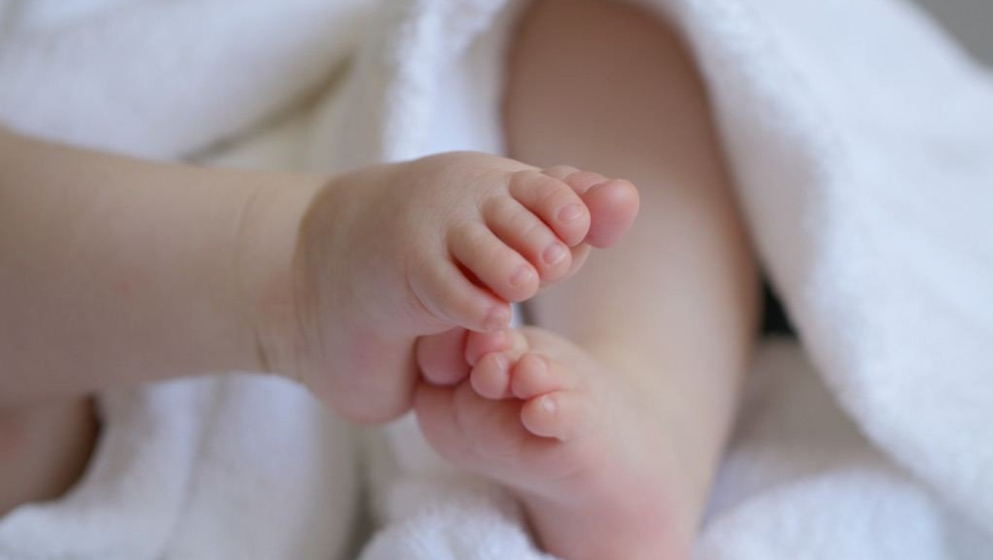 Θεσσαλονίκη: Άφησαν 4 μηνών βρέφος στο αυτοκίνητο και πήγαν για… ψώνια!
