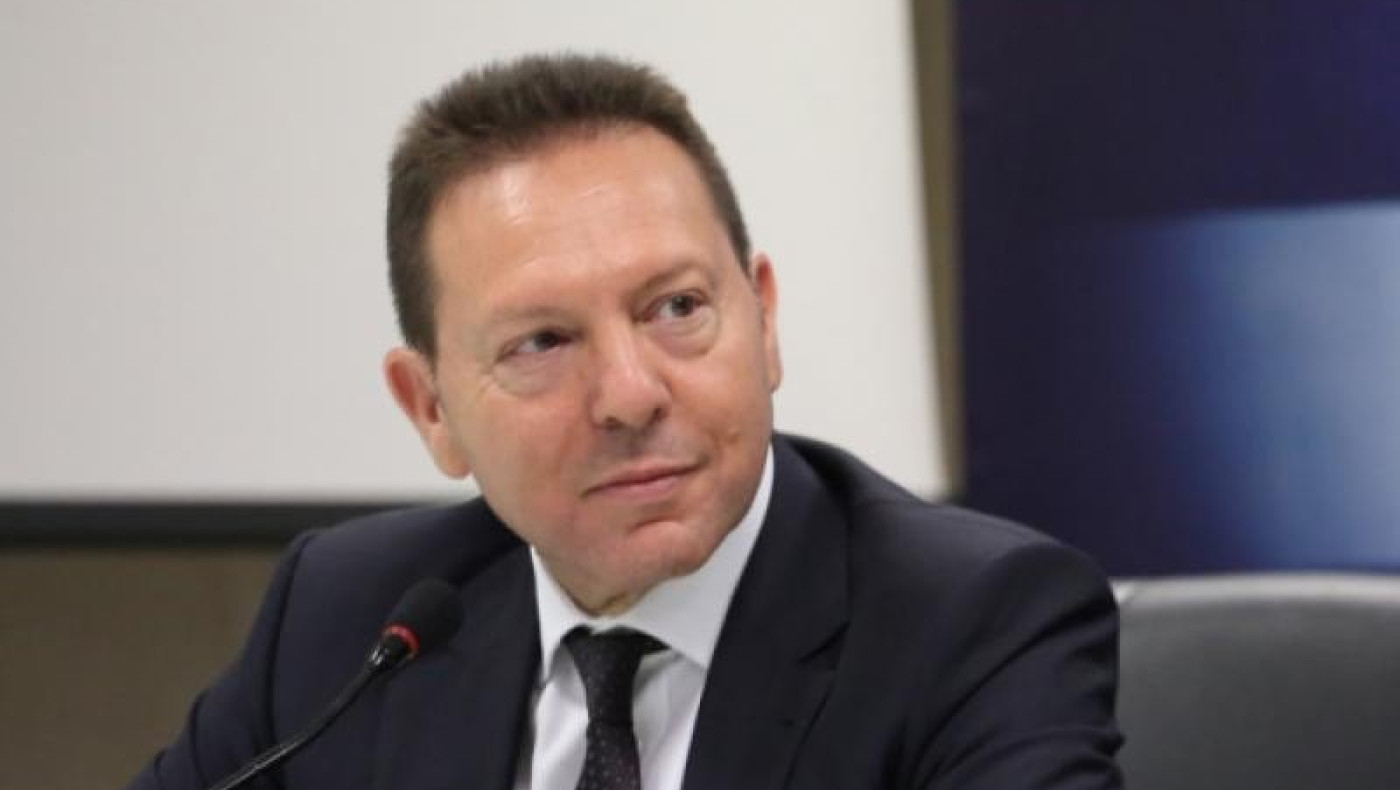 H Επιτροπή της Βουλής καλεί Στουρνάρα για την υπόθεση Siemens