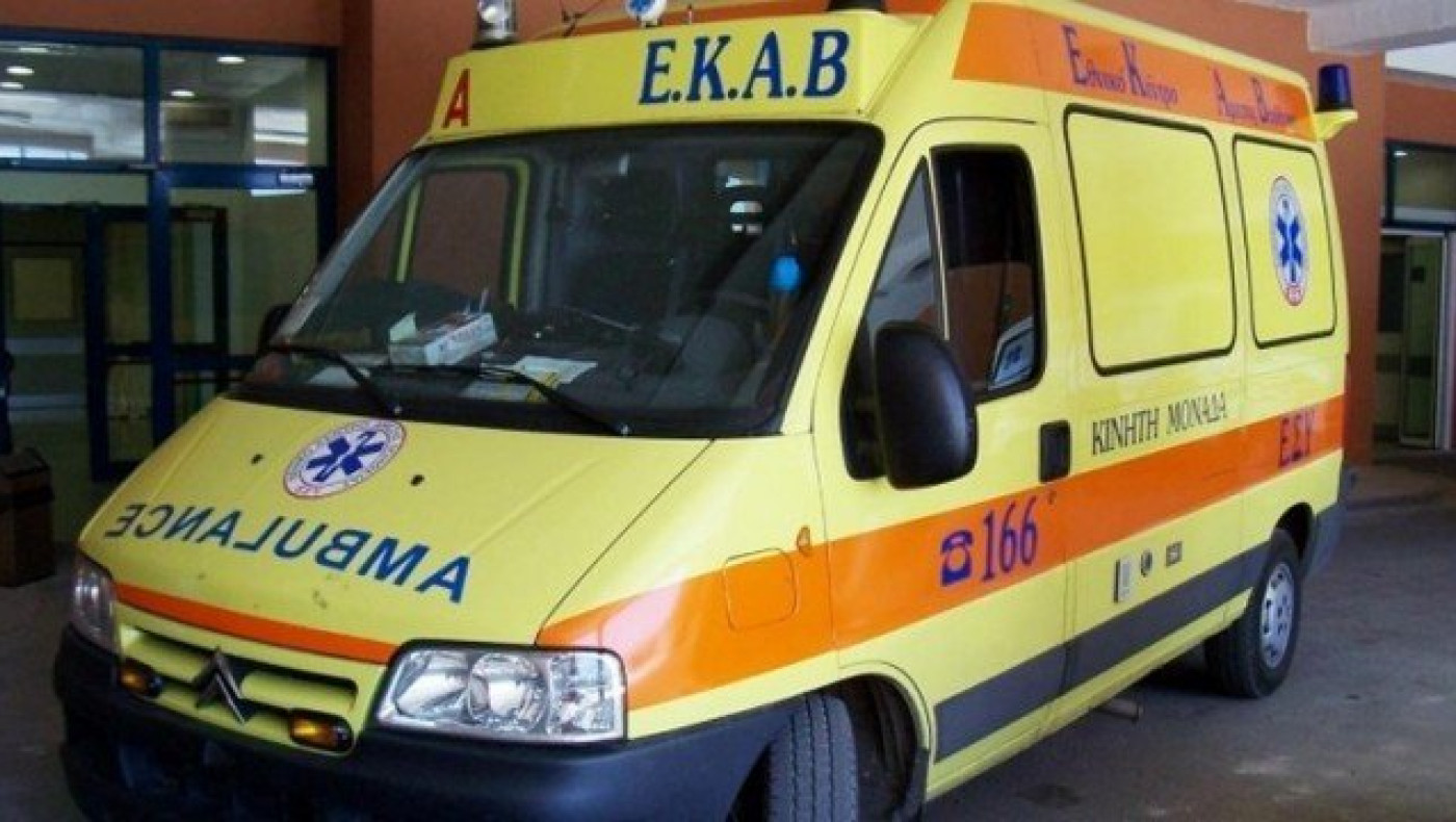 Πυροσβέστες και υπάλληλοι δήμων οι νέοι... οδηγοί ασθενοφόρων!