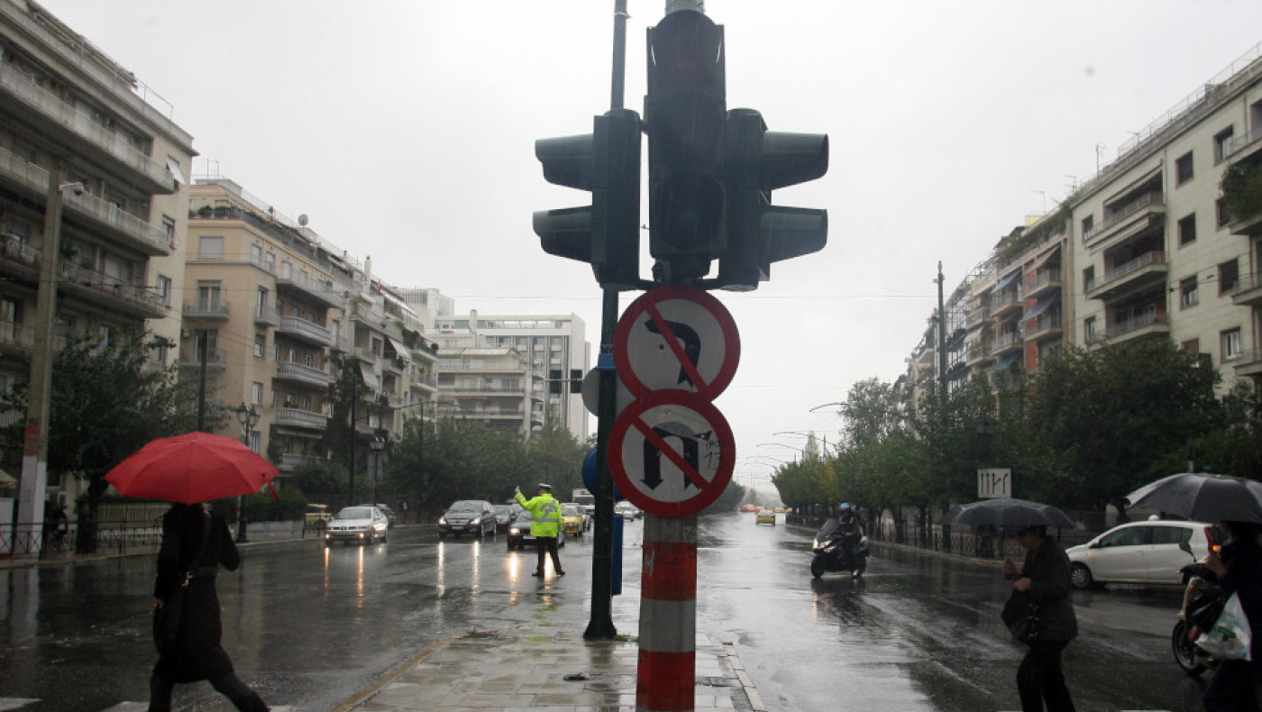 Έρχονται αλλαγές στα φανάρια - Σκέψεις για τέταρτο χρώμα