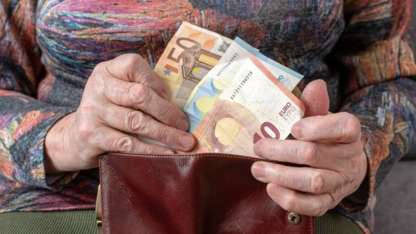 Ο χάρτης πληρωμών συντάξεων Ιουνίου και επιδομάτων