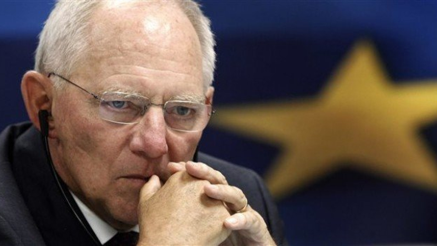 Σόιμπλε: «Κάντε περικοπές στις συντάξεις ή βρείτε εναλλακτικές!»
