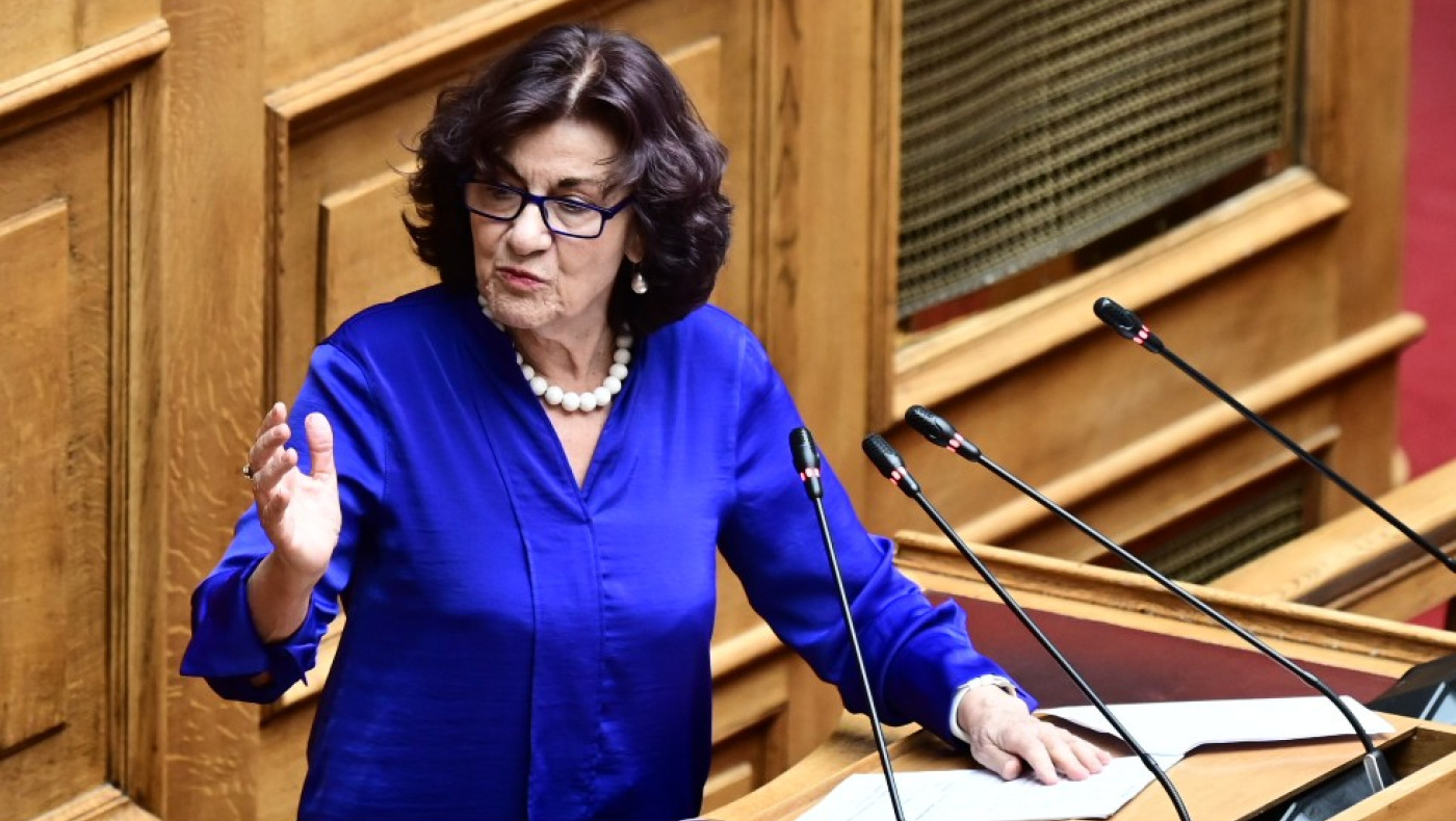Χαμός στη Βουλή: Η Φωτίου έστειλε στον... διάολο την Ολγα Κεφαλογιάννη (vid)