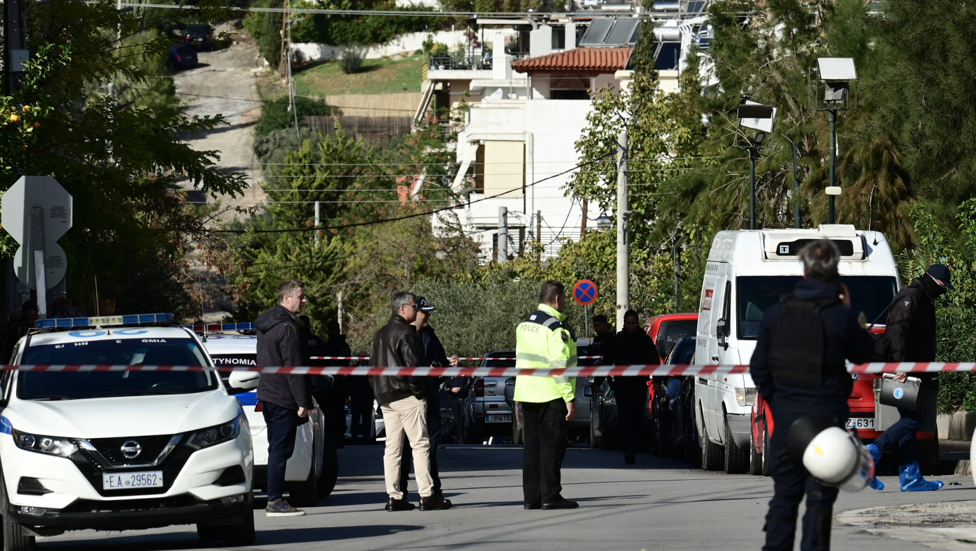 Πυροβολισμοί στη Γλυφάδα: Προσήχθησαν 2 άτομα - Τούρκοι κουρδικής καταγωγής τα θύματα