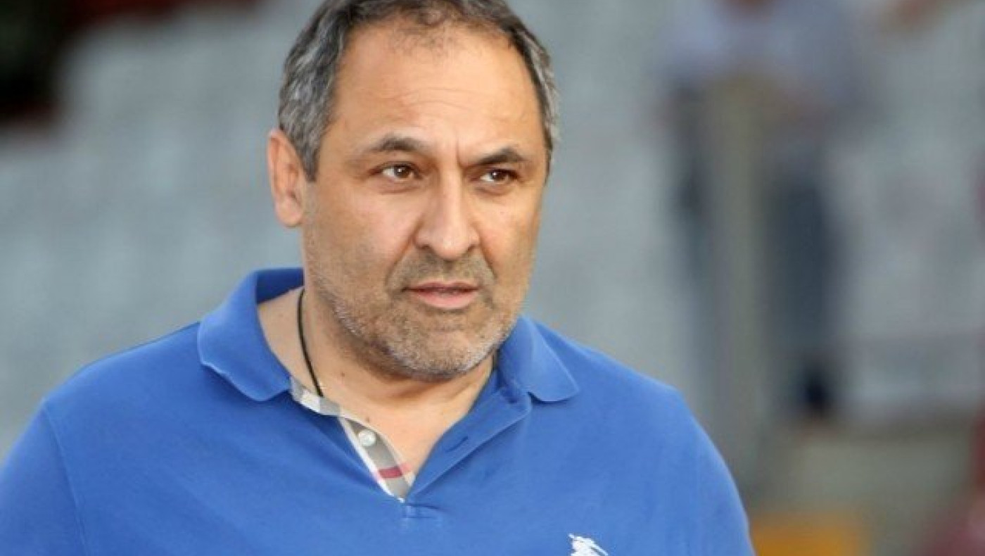 Τι      περιμένει      ακόμη     ο   Παπαθανασάκης;