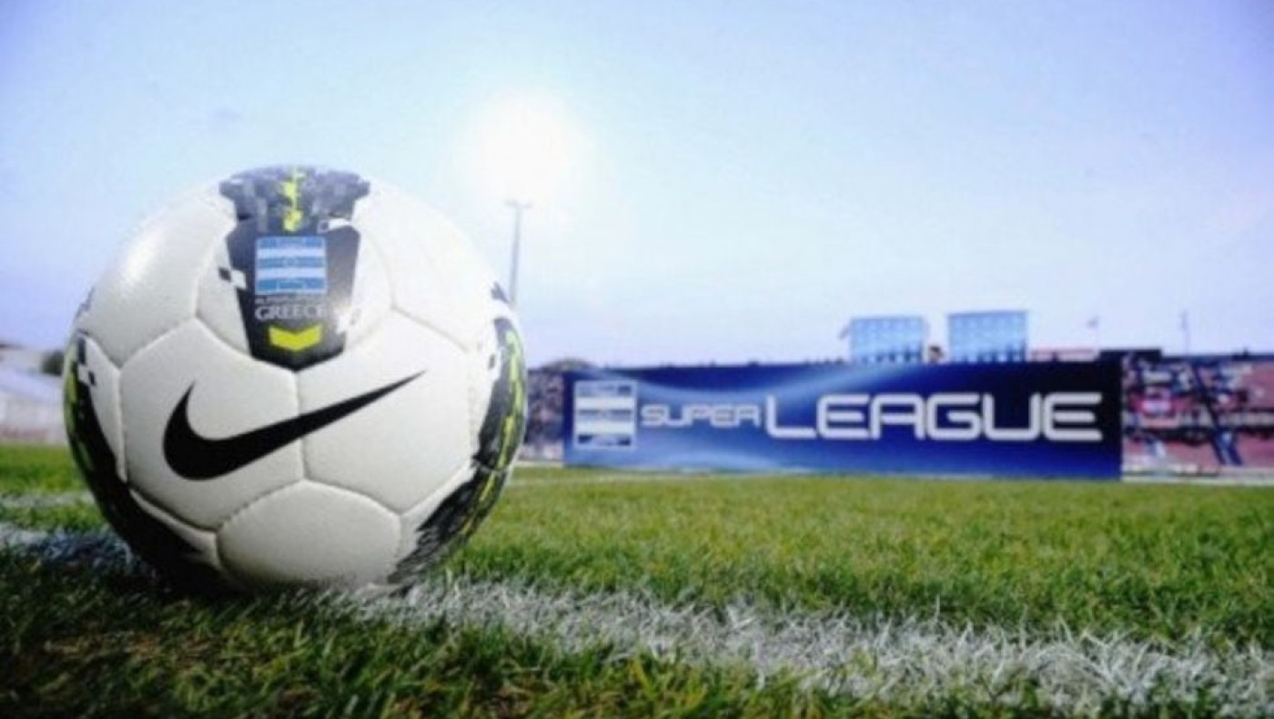 Super League για Τέμπη: Τα 57 δευτερόλεπτα της σιωπής