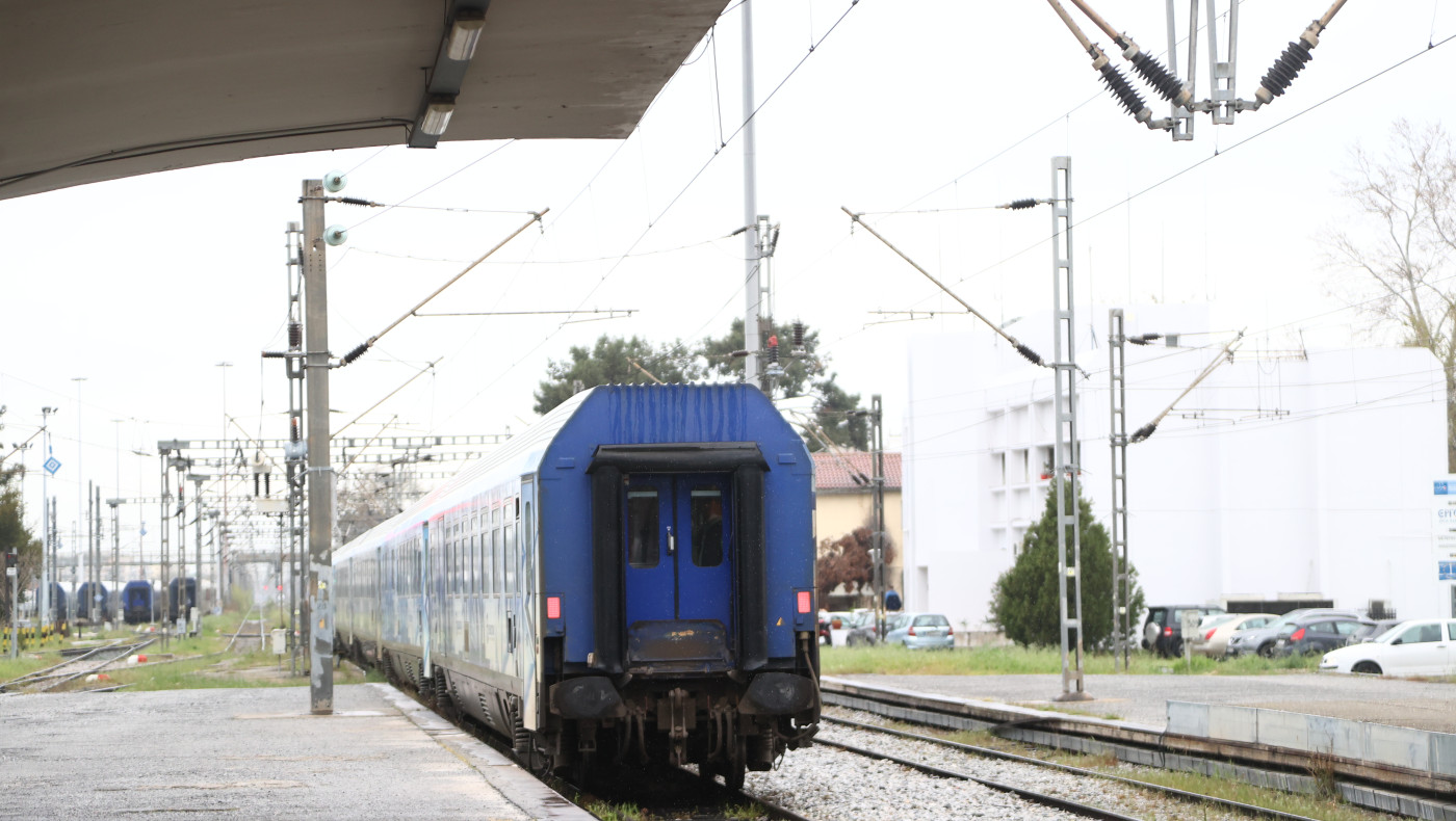 Θεσσαλονίκη: Εργαζόμενος του ΟΣΕ παρασύρθηκε από τρένο