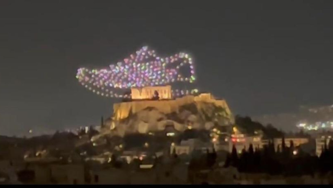 Όταν διαφημιζόμαστε πάνω από την Ακρόπολη