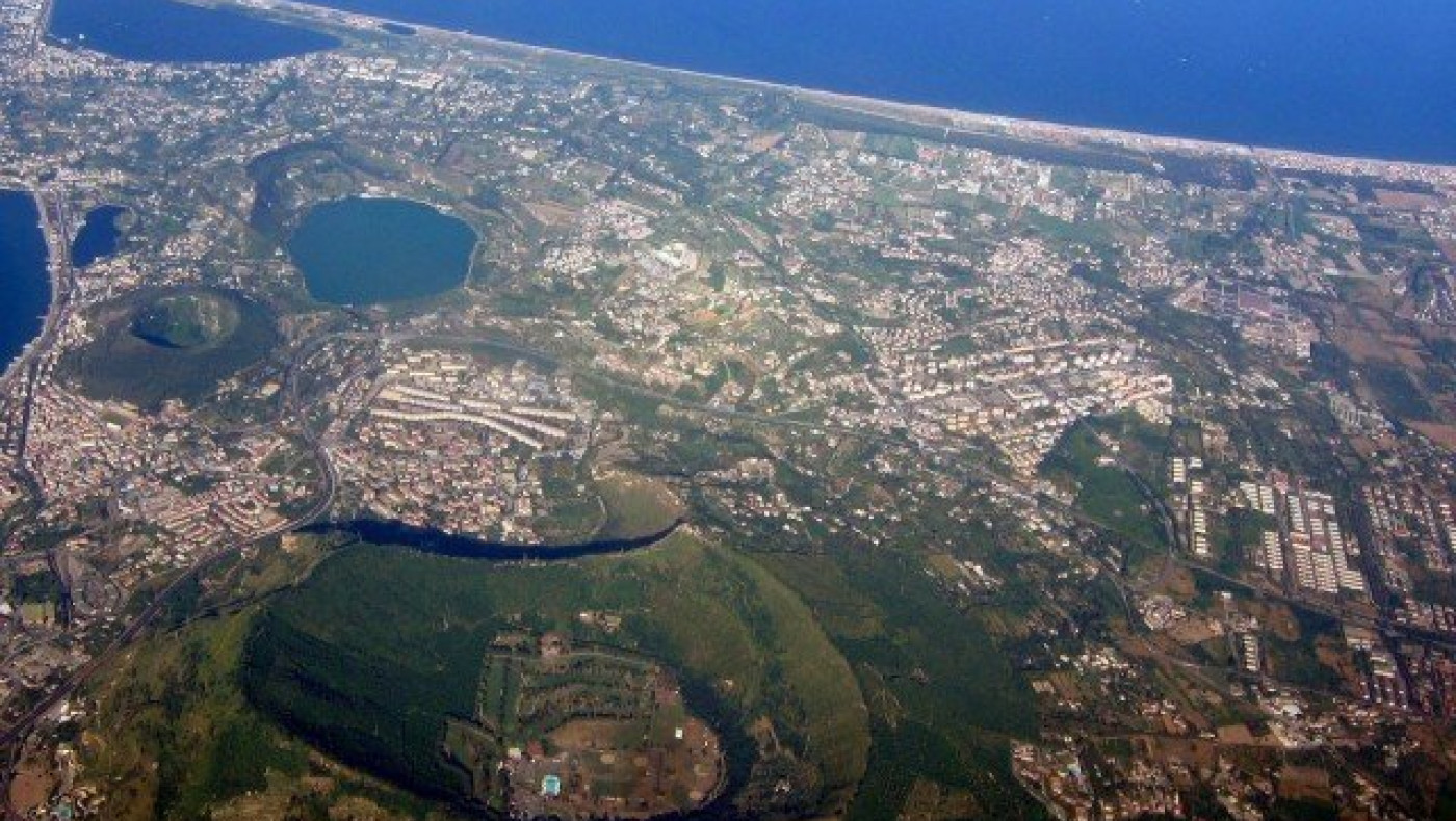 Κοιμισμένο ηφαίστειο «θα μετατρέψει μια μέρα τη Ρώμη σε... Πομπηία»