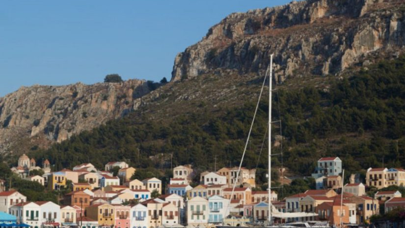 Απεγνωσμένοι οι κάτοικοι του Καστελόριζου: «Η Τουρκία αμφισβητεί την υφαλοκρηπίδα»