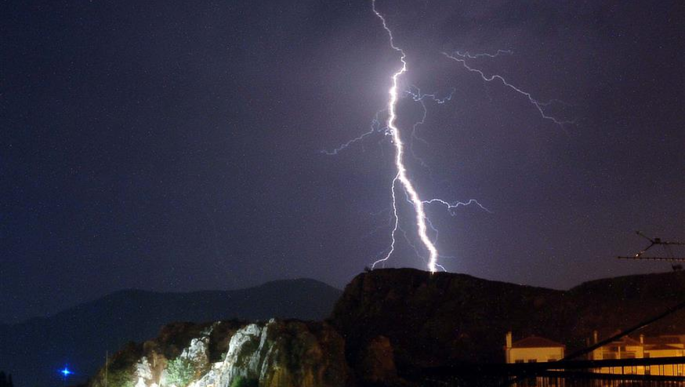 Με δύο κύματα επελαύνει η νέα κακοκαιρία: Ποιες περιοχές θα πλήξουν
