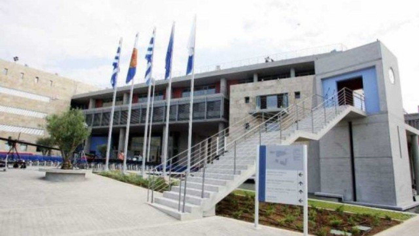 Θεσ/νίκη: Καταγγελία για κατσαρίδες & ποντίκια στο κτίριο πολεοδομίας