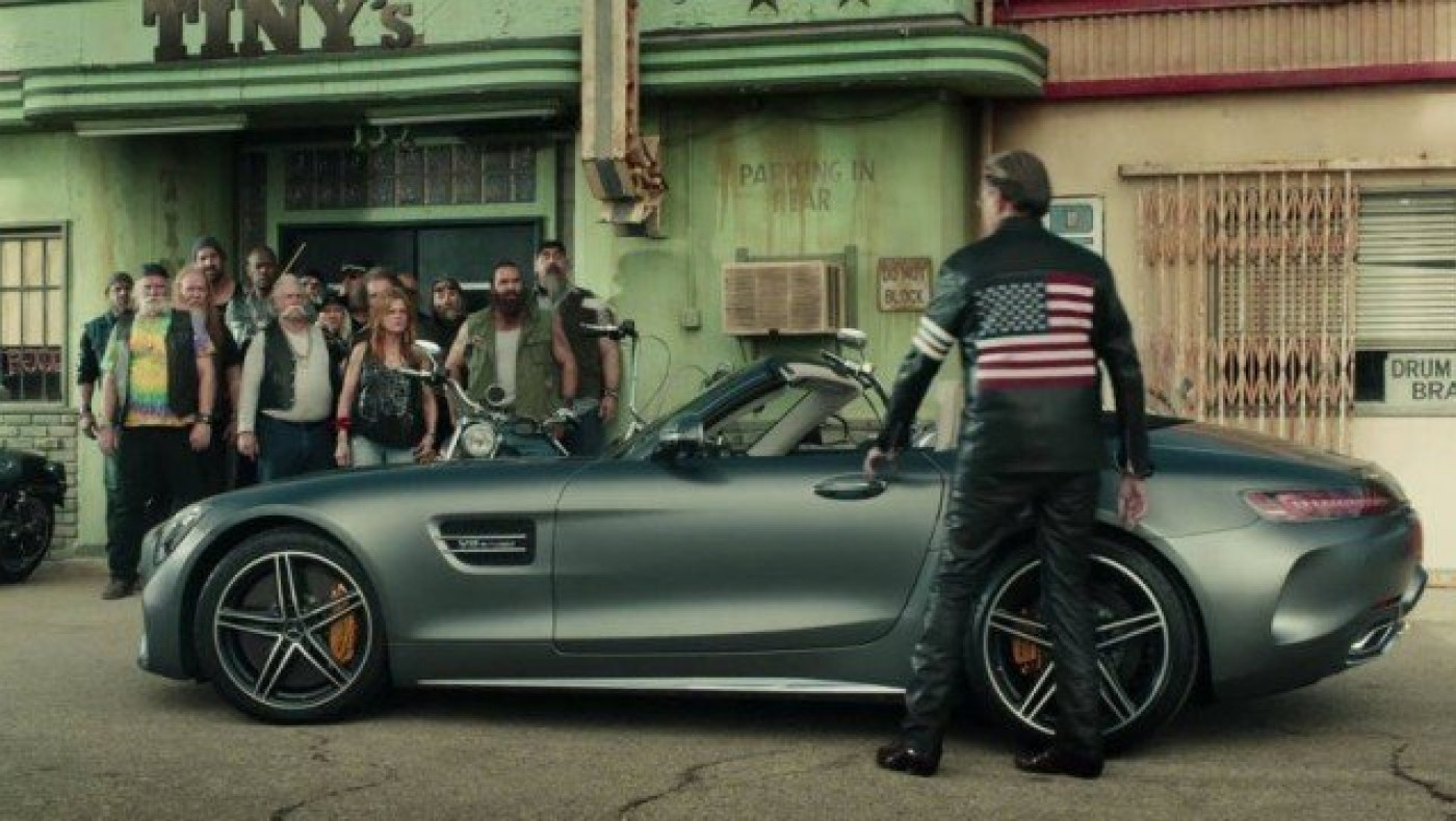 Επική διαφήμιση                             της Mercedes! (vid)