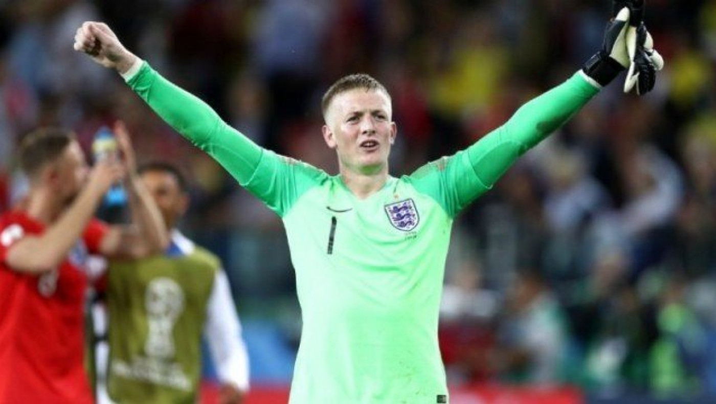 Πίκφορντ, ο ghostbuster και στο βάθος... it's coming home!