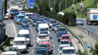 ΠΡΙΝ ΑΠΟ ΛΙΓΟ: Μποτιλιάρισμα στον Περιφερειακό λόγω τροχαίου