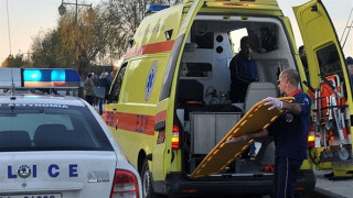 Απίστευτο τροχαίο στην Κρήτη - Καρφώθηκε σε σιδερόβεργες