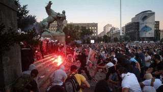 Αναταραχή και επεισόδια μετά την αύξηση των κρουσμάτων στη Σερβία
