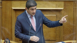 Επιμένει στην αναδιάρθρωση ο Αυγενάκης αλλά άφησε παραθυράκι