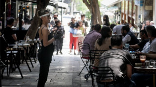 Σύγχυση για τα πρόστιμα μετά τις 23:00 -Αλλα λέει ο Αδωνις, άλλα ο Γ.Γ Εμπορίου