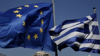 CNBC: Η Ελλάδα αναζητά μεταβατική συμφωνία στο Eurogroup