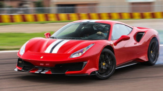 Ferrari: Αυξήθηκε η αξία κατά 7 δισ. δολάρια λόγω Χάμιλτον