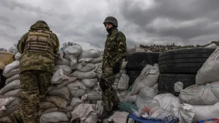 Πόλεμος στην Ουκρανία-Νεκροί: Καμία σχέση οι αριθμοί που δίνουν οι μεν και οι δε