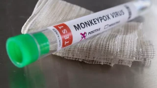 Ευλογιά των πιθήκων: Ποιοι θα εμβολιαστούν – Τι αποφάσισε η Εθνική Επιτροπή Εμβολιασμών