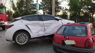 Θεσσαλονίκη: Σοβαρό τροχαίο με δύο τραυματίες έξω από το Σέδες