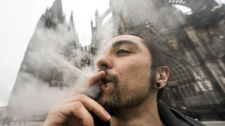Γερμανία: Γεύση... «ελευθερίας» μετά τη νομιμοποίηση της κάνναβης
