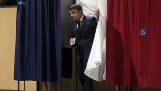 Τρομακτικές προβλέψεις για εμφύλιο πόλεμο στη Γαλλία