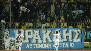 Αυτόνομη Θύρα 10: «Μετά τα αίσχη... Όλοι Κατερίνη»