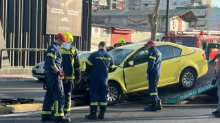 Αθήνα: Κατέληξε και η 61χρονη επιβάτης του ταξί-Είχε πέσει πάνω σε κολώνα (vid)