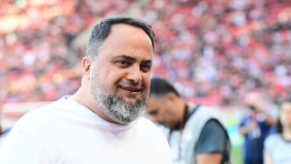 Αγγλικά ΜΜΕ: Παίρνει παίχτη για Νότιγχαμ και τον δίνει στον Ολυμπιακό ο Μαρινάκης;