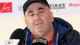 Η συγγνώμη του Μπύρου που...                  σκλαβώνει