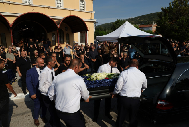 Το τελευταίο αντίο στον Τάκη Γκώνια – Βαρύ πένθος στο ελληνικό ποδόσφαιρο